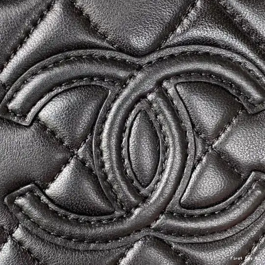 First Bag Ru CHANEL VANITY CASE 0626